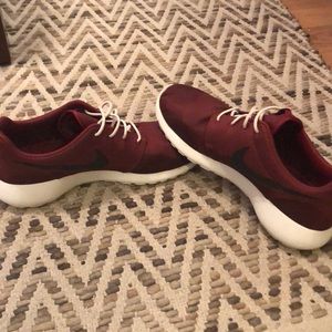 Hardly used! Nike Roshe One’s